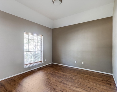 24915 Garnet Shadow Lane - Photo Thumbnail 9
