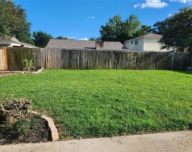 10115 Enchanted Stone Drive - Photo Thumbnail 18