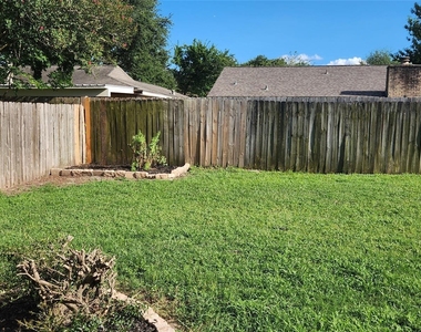 10115 Enchanted Stone Drive - Photo Thumbnail 17