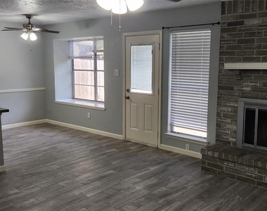 10115 Enchanted Stone Drive - Photo Thumbnail 7
