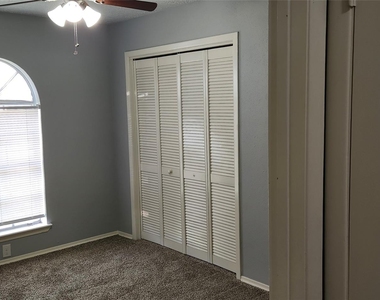10115 Enchanted Stone Drive - Photo Thumbnail 13