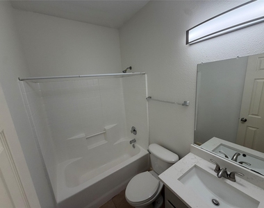 4516 White Rock Street - Photo Thumbnail 16