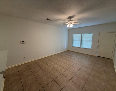 4516 White Rock Street - Photo Thumbnail 3