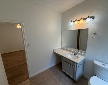 4516 White Rock Street - Photo Thumbnail 13