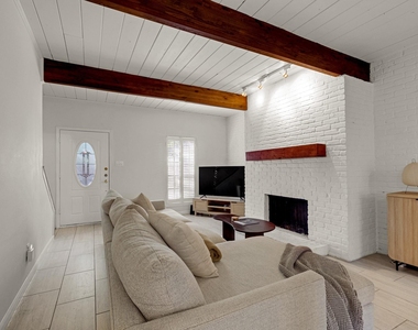 5304 Brownway Street - Photo Thumbnail 4