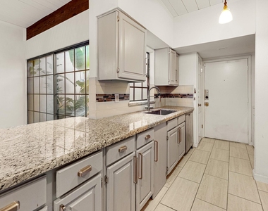 5304 Brownway Street - Photo Thumbnail 12