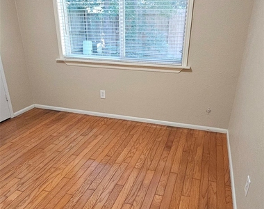22 W Broken Oak Court - Photo Thumbnail 17