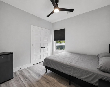 3614 Jipsie Lane - Photo Thumbnail 8