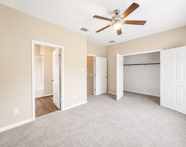 3986 Avenue B - Photo Thumbnail 10