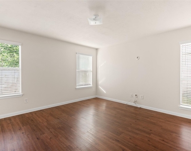 15606 Kiplands Bend Drive - Photo Thumbnail 9