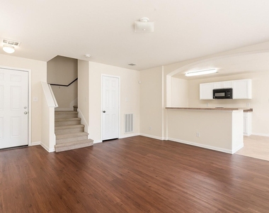 15606 Kiplands Bend Drive - Photo Thumbnail 3