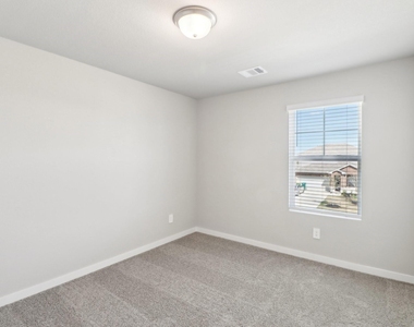 18075 Martin Pines Drive - Photo Thumbnail 27