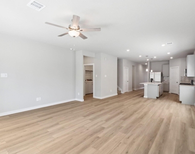 18075 Martin Pines Drive - Photo Thumbnail 9
