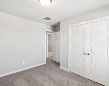18075 Martin Pines Drive - Photo Thumbnail 26