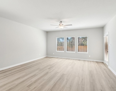 18075 Martin Pines Drive - Photo Thumbnail 11