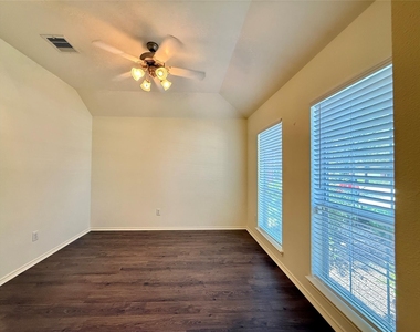 20622 Tulip Blossom Court - Photo Thumbnail 2