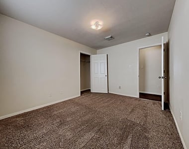 1014 Redcrest Springs Court - Photo Thumbnail 6