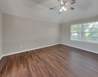 6506 Rose Willow Lane - Photo Thumbnail 17