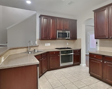 6506 Rose Willow Lane - Photo Thumbnail 3