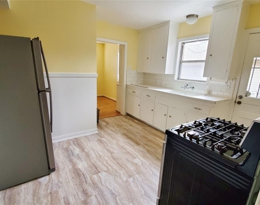 2018 Mcclendon Street - Photo Thumbnail 5