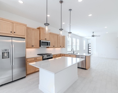 10472 Wild Rice Street - Photo Thumbnail 13