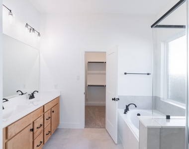 10472 Wild Rice Street - Photo Thumbnail 19