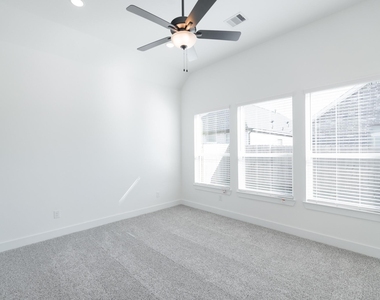 10472 Wild Rice Street - Photo Thumbnail 17