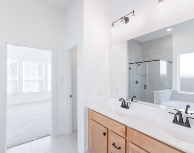 10472 Wild Rice Street - Photo Thumbnail 21
