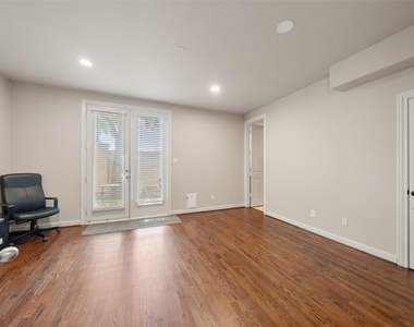 1629 Upland Lakes - Photo Thumbnail 17