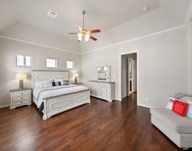 1629 Upland Lakes - Photo Thumbnail 9
