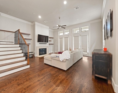 1629 Upland Lakes - Photo Thumbnail 6
