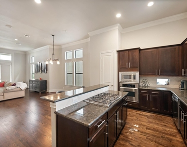 1629 Upland Lakes - Photo Thumbnail 2