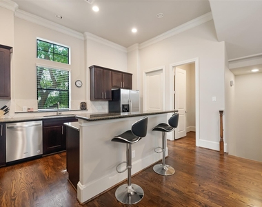1629 Upland Lakes - Photo Thumbnail 3