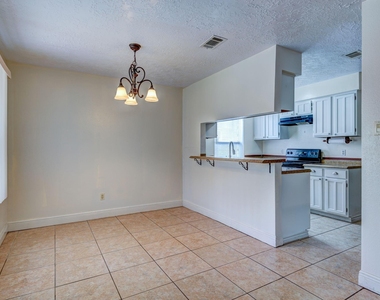 9742 Charmont Road - Photo Thumbnail 8