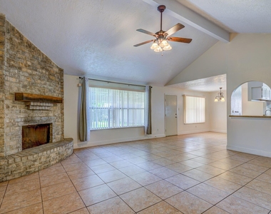 9742 Charmont Road - Photo Thumbnail 4