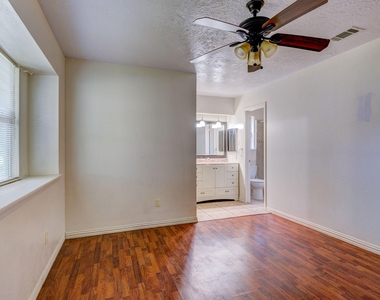 9742 Charmont Road - Photo Thumbnail 14