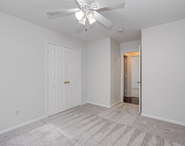 18303 Brenwood Manor Drive - Photo Thumbnail 22