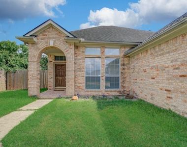 18303 Brenwood Manor Drive - Photo Thumbnail 1