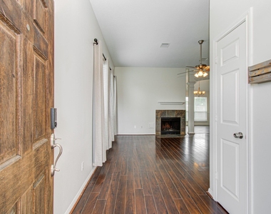 18303 Brenwood Manor Drive - Photo Thumbnail 3