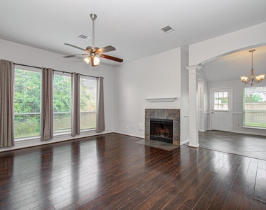 18303 Brenwood Manor Drive - Photo Thumbnail 6