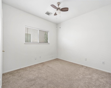 6162 Settlers Lake Circle E - Photo Thumbnail 14