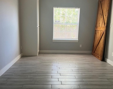3521 Toliver Street - Photo Thumbnail 11