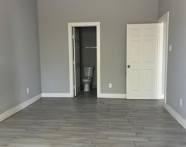 3521 Toliver Street - Photo Thumbnail 9