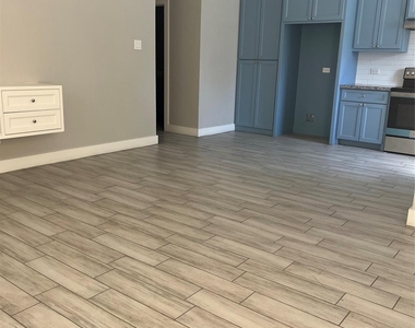 3521 Toliver Street - Photo Thumbnail 4