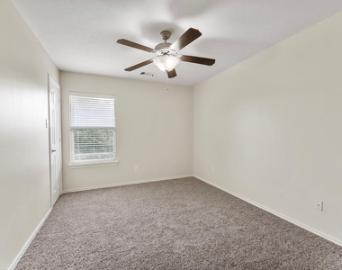 17815 Misty Pond Court - Photo Thumbnail 10