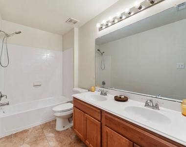17815 Misty Pond Court - Photo Thumbnail 9