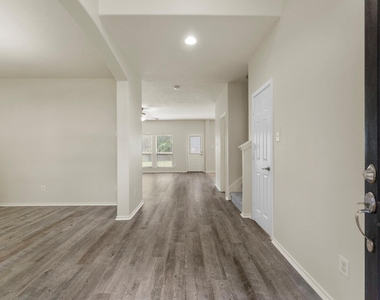 17815 Misty Pond Court - Photo Thumbnail 2