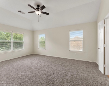 17815 Misty Pond Court - Photo Thumbnail 11