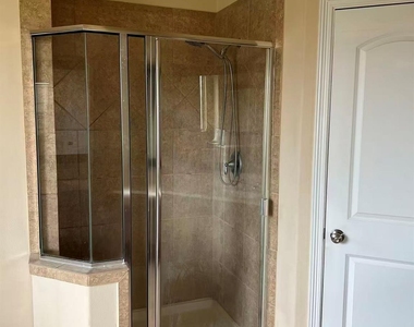 3319 S Hawkins Glen - Photo Thumbnail 15
