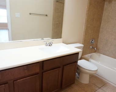 3319 S Hawkins Glen - Photo Thumbnail 23